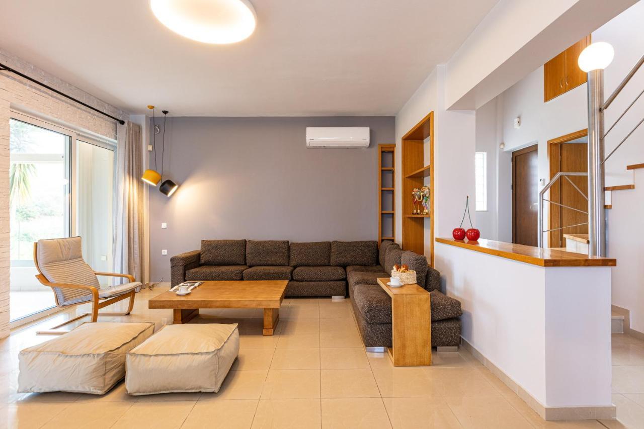 Thetree Villa, With Heated Pool & Spa Whirlpool Γάλλος Εξωτερικό φωτογραφία